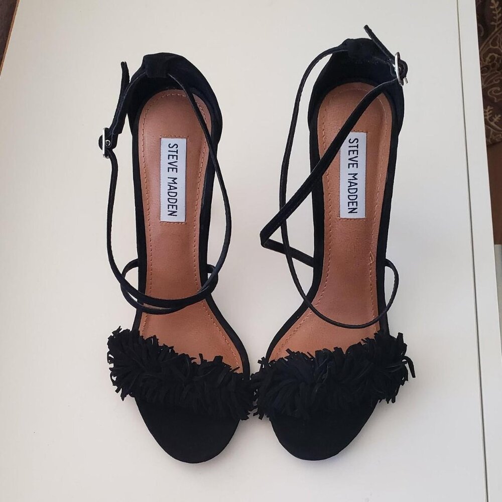 Steve Madden Franceli Fringe Strappy Stiletto Heels in Black Suede size 8.5 US